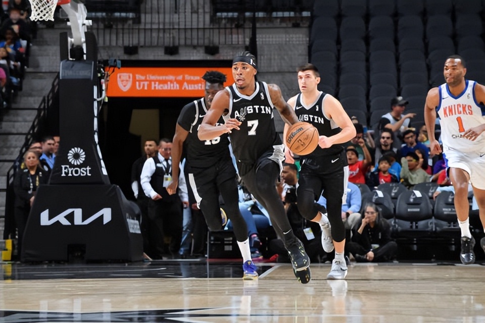 难抢到留队, 篮板 难抢到留队, 篮板