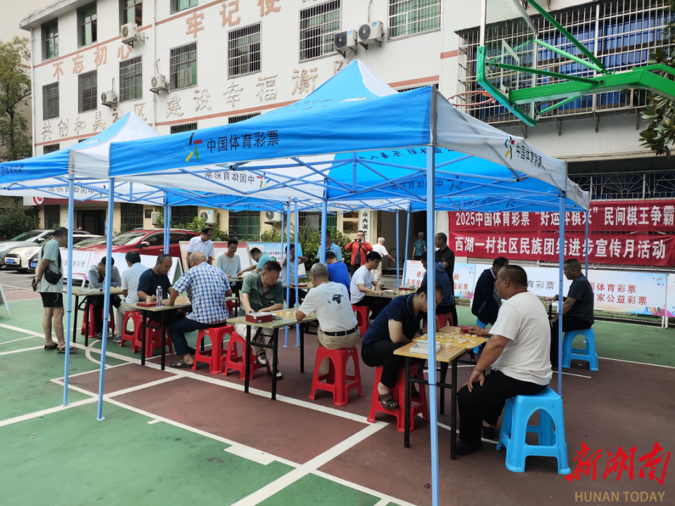 Xl, 近距离, 动地说 Xl, 近距离, 动地说