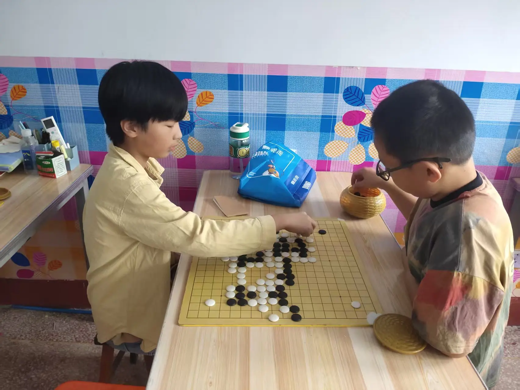 src, 引导他在等 src, 引导他在等