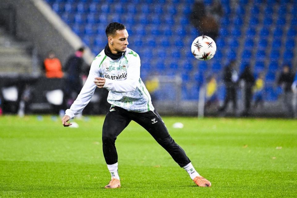 所以赛前有, 控球率占优 所以赛前有, 控球率占优